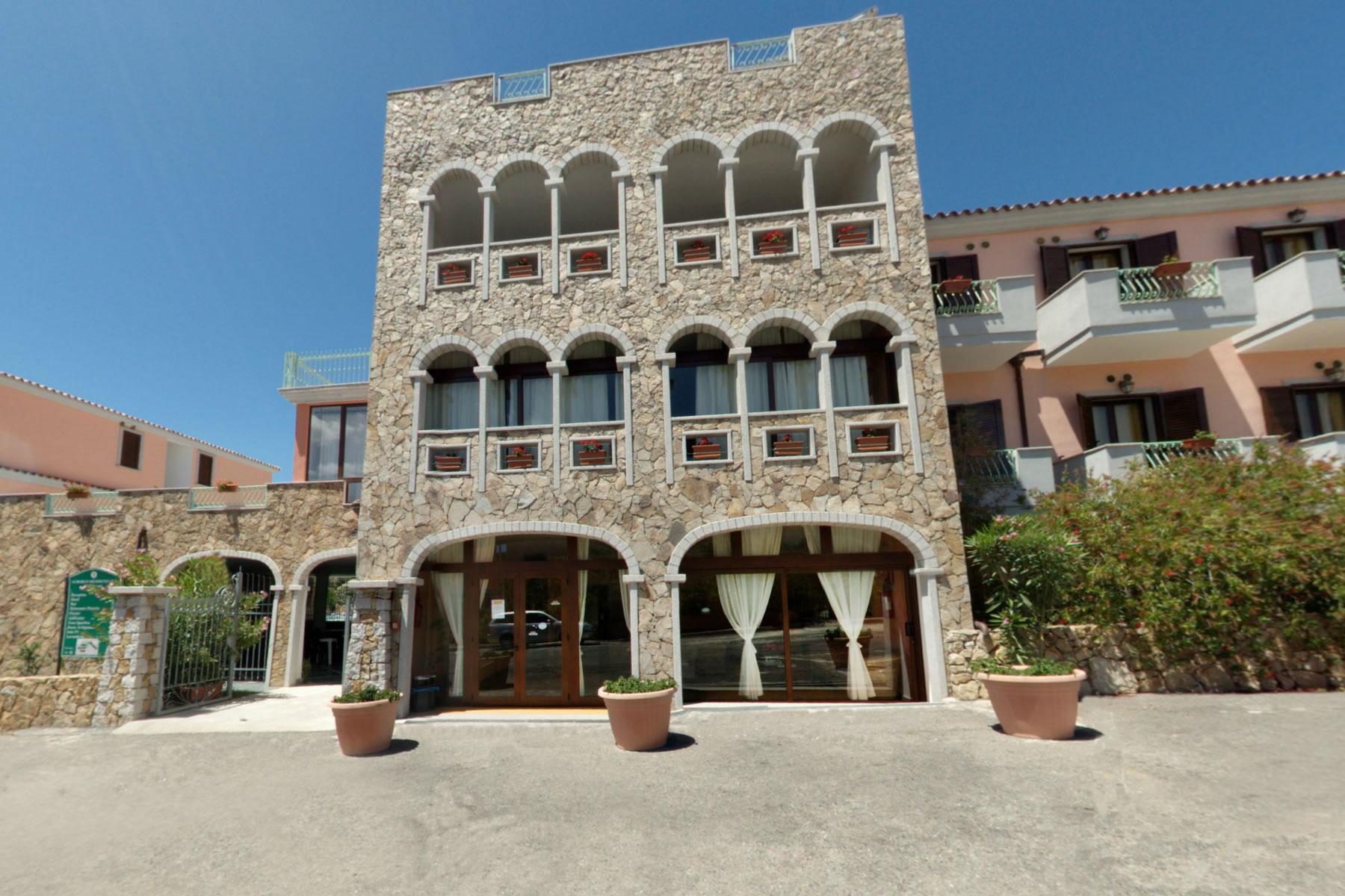 Albergo Residenziale Gli Ontani Cala Liberotto Εξωτερικό φωτογραφία